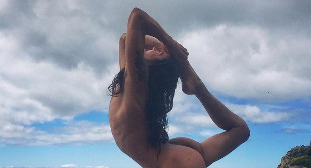 Pucéran jógázó srác az új Instagram-sztár