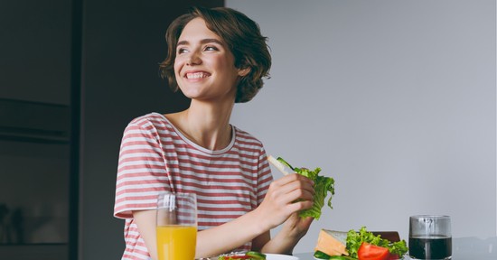 Kiderült erről a reggeli italról, hogy több ezer gént képes megváltoztatni a testedben