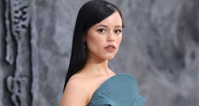 Jenna Ortega élete legapróbb rövidnadrágját viselte, Reese Witherspoon lánya királynőként tündökölt: íme a Dior bemutatóján viselt legemlékezetesebb szettek