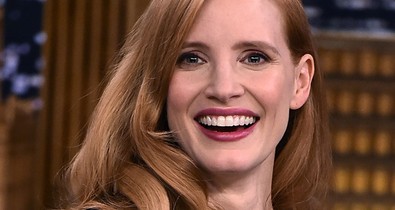 Titokban anya lett a népszerű színésznő: lesifotós leplezte le