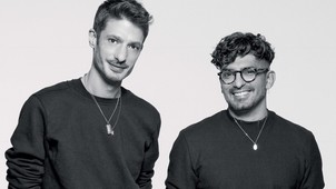 Divattervezőből jelmeztervezővé avanzsáltak, és korántsem bánják - Pillants be Godena-Juhász Attila és Tóth András mindennapjaiba