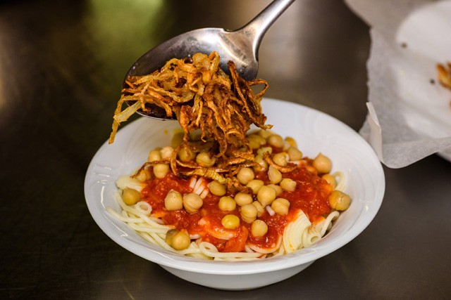 egyiptomi étel, koshari, recept, konyha, foodporn, rizs, csicseriborso