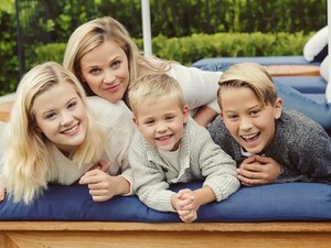 Reese Witherspoon kisfia 5 éves lett és hihetetlenül édes!