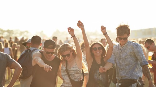 Fesztiválélmény: így lesz nemcsak szórakoztató, de hasznos is a bulizás