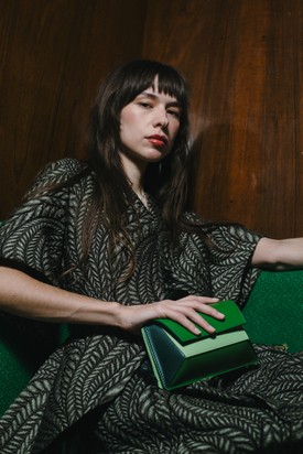 A VENGRU almabőrből készült táskája