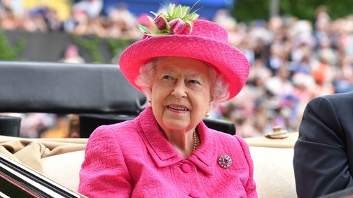 Hatalmas vicceket toltak a nők a világ legnagyobb kalapünnepén