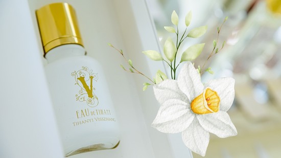 Igazi kincs született: A „Tihanyi Visszhang” lett az idei Anna-bál hivatalos illata