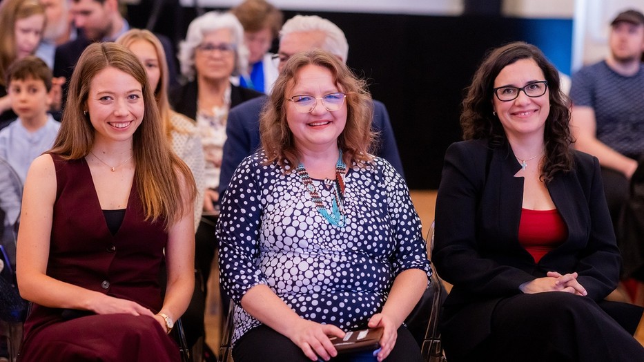 A L’Oréal-UNESCO A Nőkért és a Tudományért díj idei nyertesei Dr. Pipek Orsolya, Dr. Oláh Julianna és Dr. Ana Martins (balról jobbra)