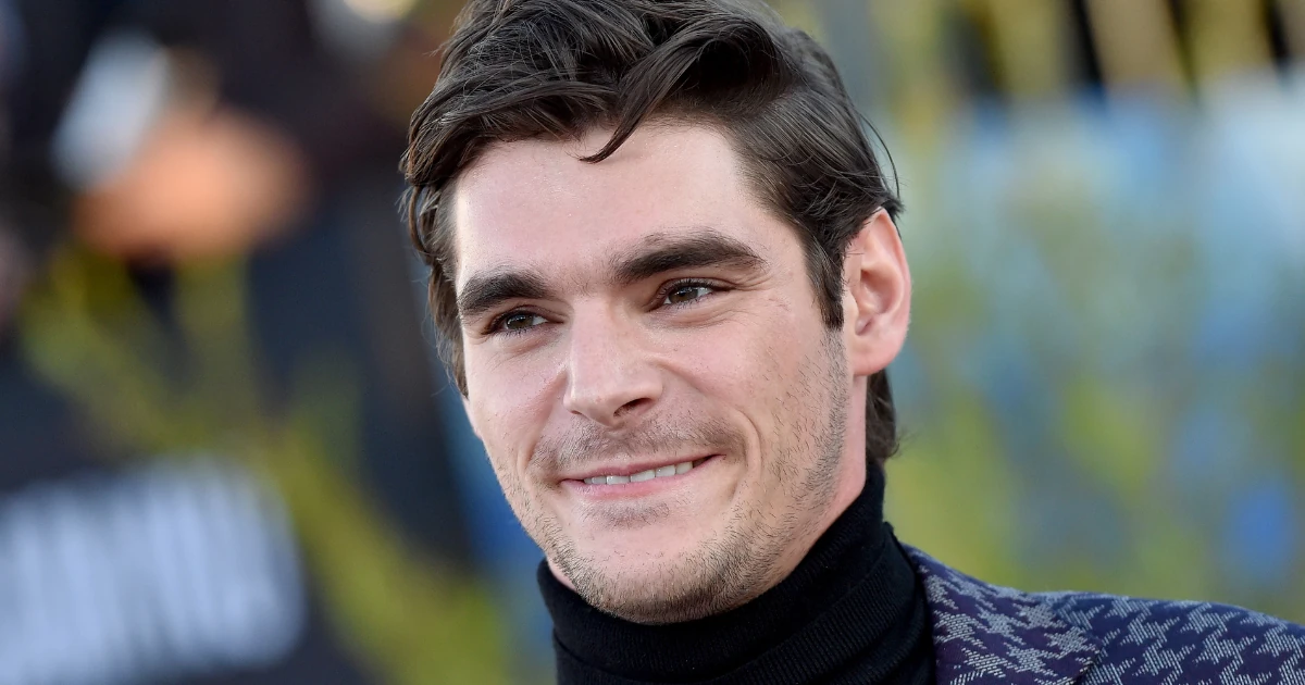 Újabb tragédia rázta meg Hollywoodot, 34 éves korában elhunyt RJ Mitte, a Breaking Bad sorozat sztárja
