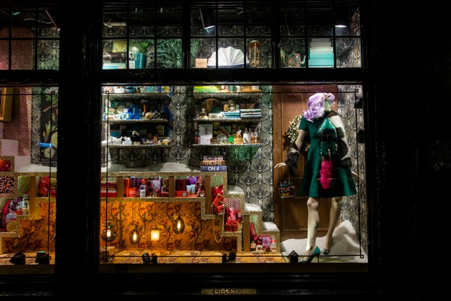 Kirakatban a karácsony