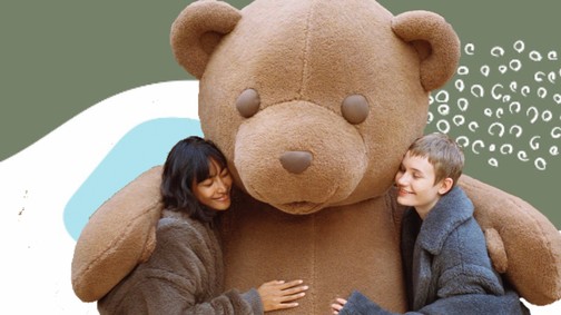 Tarol a sztárok kedvenc télikabátja - Itt az idő, hogy te is beújíts egy macikabátot!