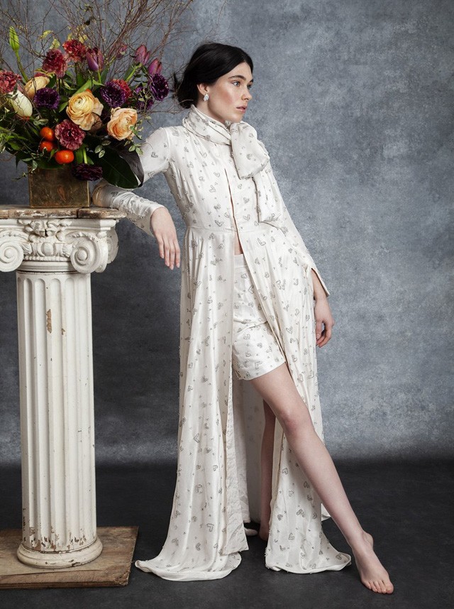 Sharoo menyasszonyi ruha