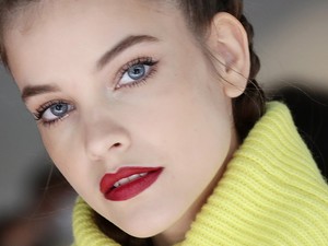 Palvin Barbi hurrikánként söpört végig a milánói divathéten