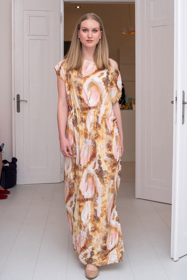 Festmények a ruhádon: avagy a viselhető természet