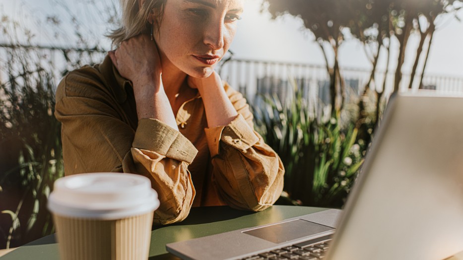 Ez a 3 jel utalhat arra, hogy belső feszültséggel küzdesz