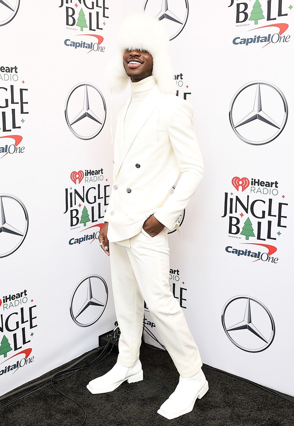  A Jingle Ball rendezvényre karácsonyi hangulatba került, mindenből hófehéret húzott