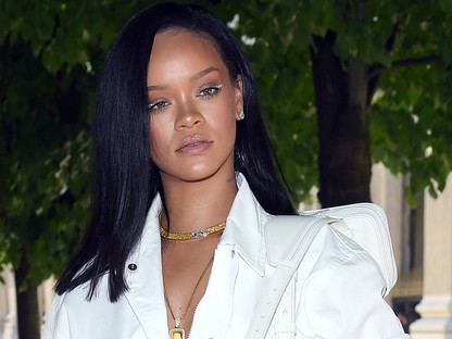 Mi történt? Rihanna házát zsaruk vették körül