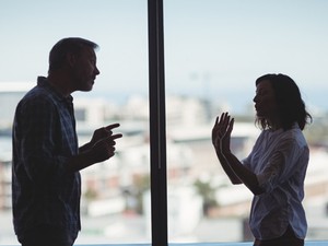 A szó, amit sose lenne szabad kiejtened, ha a pároddal vitázol