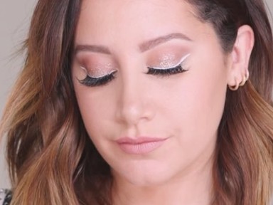 Hű! Ashley Tisdale szilveszteri sminkjétől egész éjjel csillámokat fogsz látni!