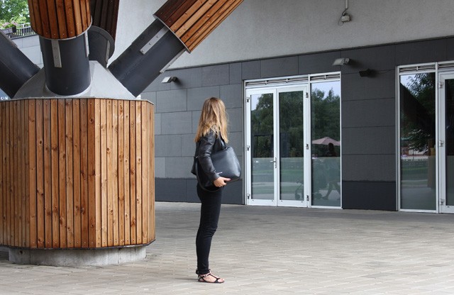 Takács Judit fekete-fehér szettet választott a mai napra