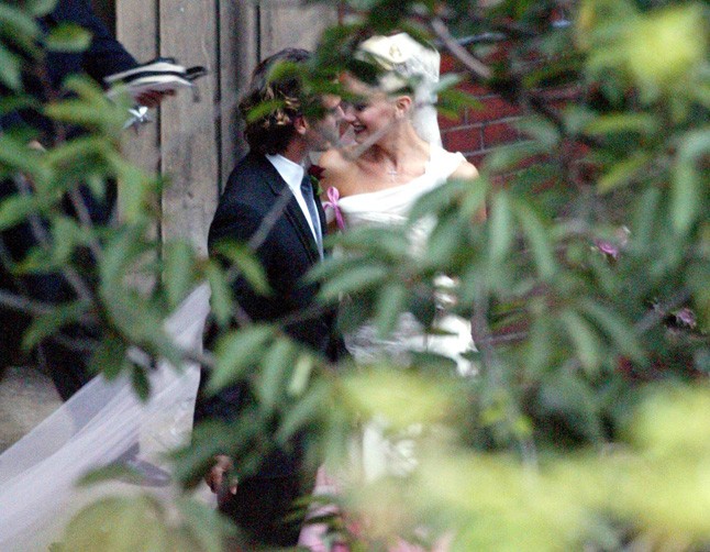 2002-ben szeptemberében kötött házasságukat bontják most fel