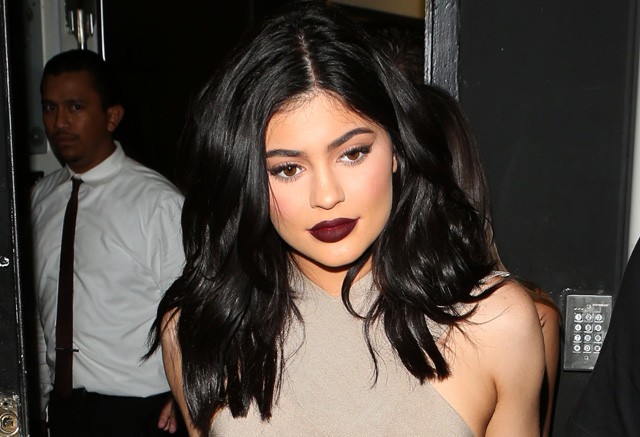 kylie jenner, mellvillantás, villantás, cicije, instagram, jenner