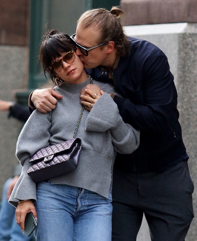 Lily Allen és David Harbour romantikázása New Yorkban