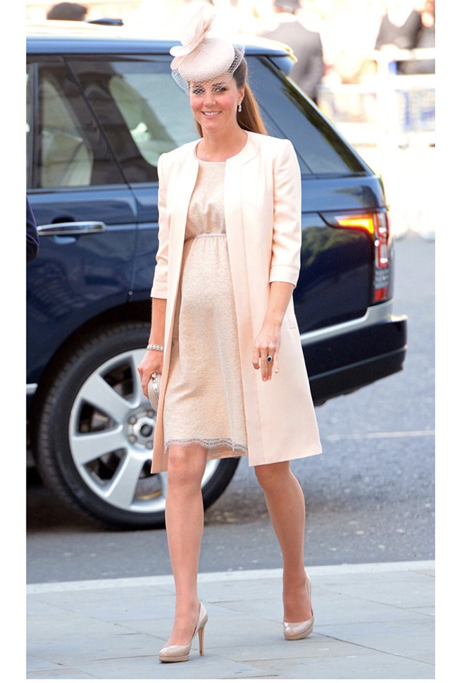 Még a mama hasában, de már elég szűkösen!