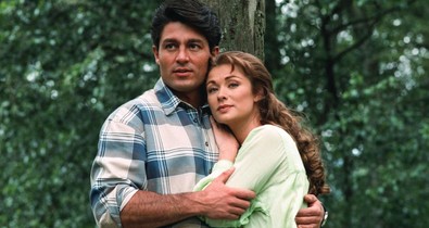 Már 57 éves az Esmeralda színésznője, aki mellett simán elsétálnál az utcán: döbbenetesen sokat változott