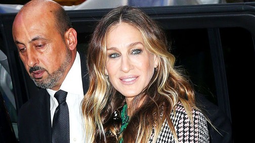 Boyfriend kabát: Sara Jessica Parker bemutatja az idei tél divatőrületét