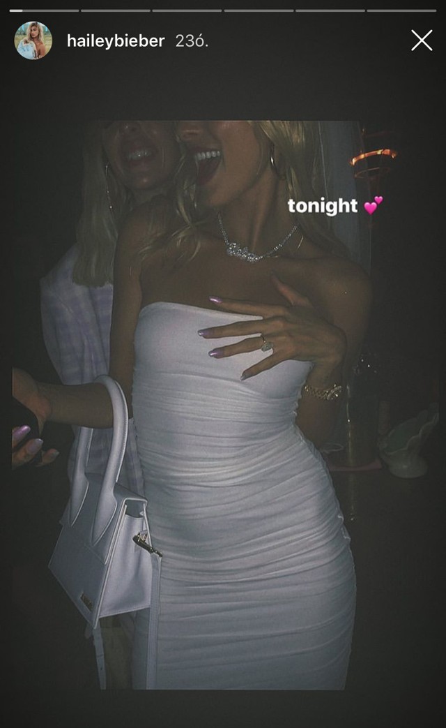 Hailey Bieber lánybúcsúja nagyon vadra sikeredett