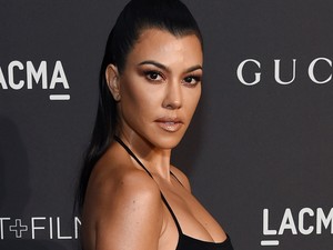 Kourtney Kardashian végre nem photoshopolta képét, a rajongók imádták érte