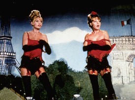 Az évszázad végére, illeszkedve a divatos szoknyák formájához, felül szűkebb bugyik jöttek divatba. Az 1900-as évek elejére kokett hölgyek körében már nem csak a hosszú fazon hódított. Brigitte Bardot és Jeanne Moreau is egy szexibb variánst viselt az ekkor játszódó Viva Maria! című filmben.