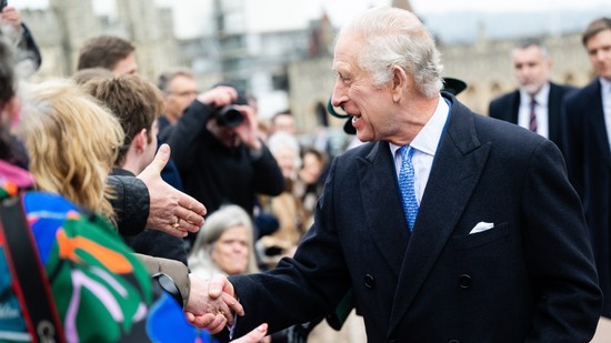 Nem lehet kibírni könnyek nélkül: Károly király megindító szavaitól összeszorul a szívünk