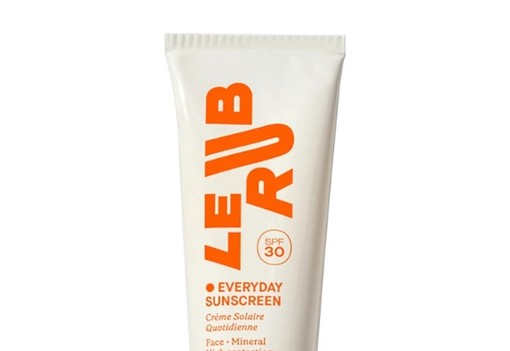 A legjobb fényvédők arcra, amelyeket biztosan imádni fog a bőröd