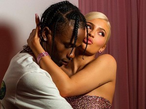 Kylie Jenner szülinapi ajándékaitól kihullik a hajad