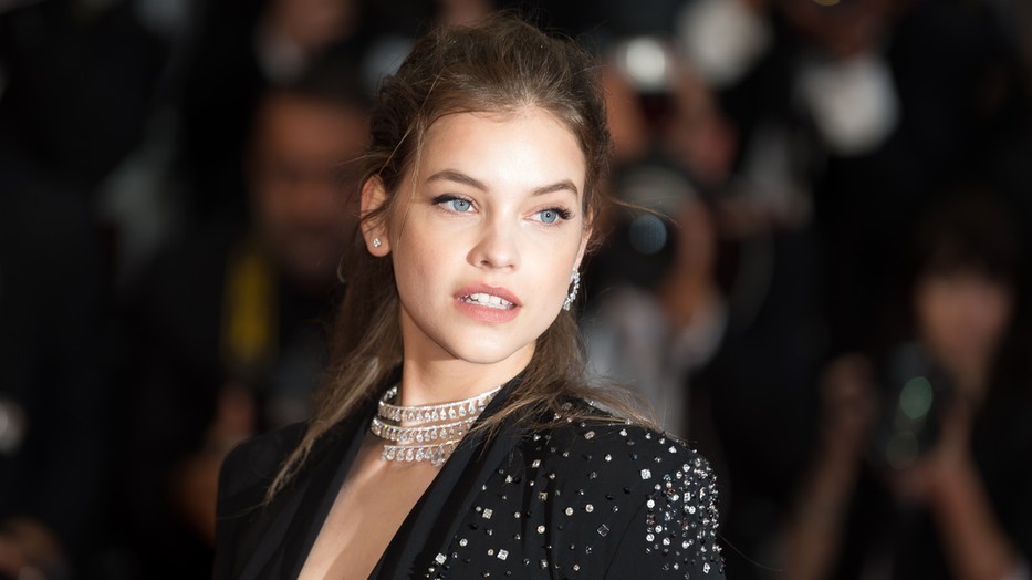 Palvin Barbi istennőként tündököl legfrissebb fotóin