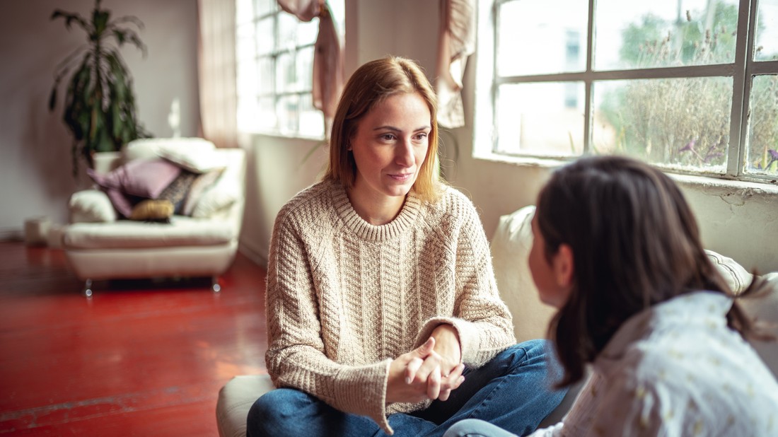 Dr. Gyurkó Szilvia szerint első körben családon belül kellene, hogy megtörténjen a felvilágosítás