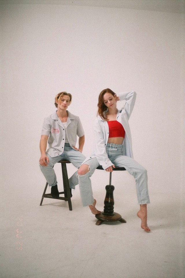 Még csak 21 éves, de már két egyedi kollekciója jelent meg: divat és művészet találkozása