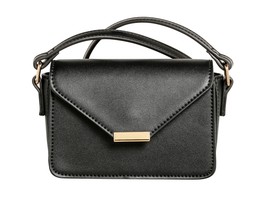 Egy kis fekete táska ilyen elérhető áron? Kell! C&A 4590 Ft