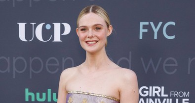 Ez a ruha 11 évvel idősebb, mint a csodaszép viselője, Elle Fanning