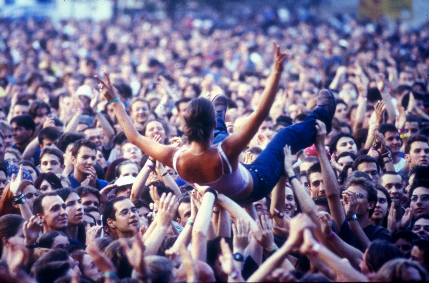 Lehet, hogy eltelt néhány évtized, de az együtt bulizás még mindig a lehető legjobb program