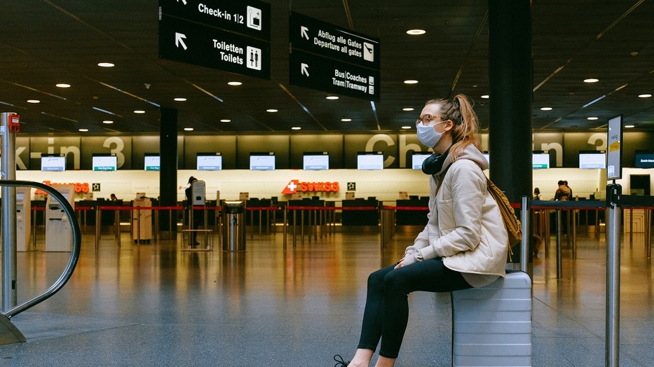 Ki fizet, ha késik a repülőnk? Napi egy kávé árából kijön az utasbiztosítás