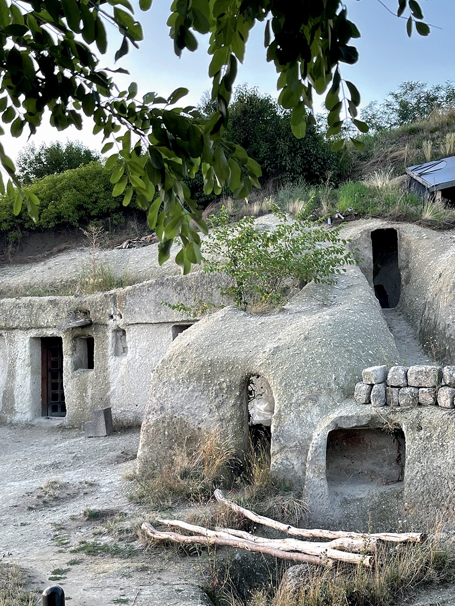 A legrégebbi lakásokat az 1600-as években vájták ki