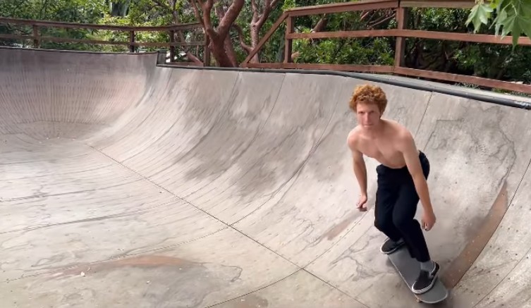 Julia Roberts nagyfia, Phinnaeus már 20 esztendős