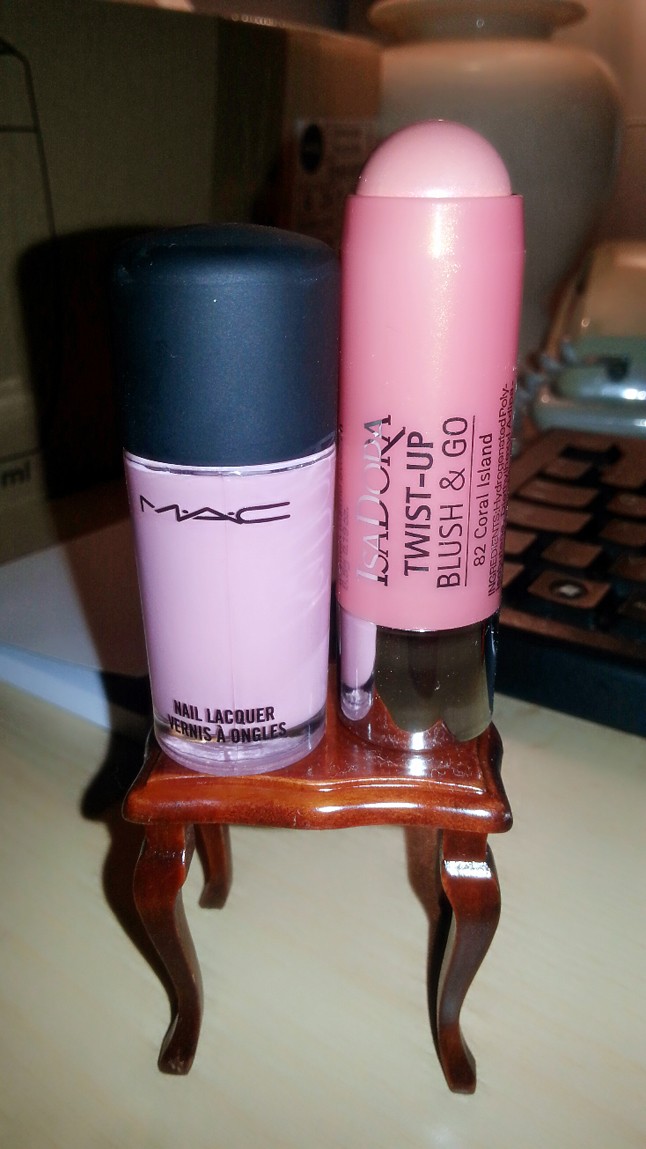 Réka kedvenc nadrágjában