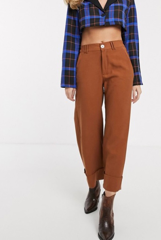 A kötött pulóver uncsi? Jessica Alba megmutatja, hogy miért ez lesz a kedvenc őszi darabod