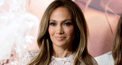 Jennifer Lopez három lélegzetelállító Ralph Lauren ruhát viselt az esküvőjén - KÉPEK