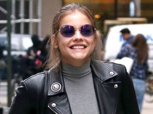 Nézd milyen ultradögös és vagány szettben flangál Palvin Barbi New Yorkban