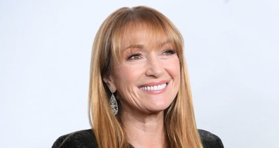 A 74 éves Jane Seymour fürdőruhás videójáért odáig vannak a rajongók: kiderült, mivel tartja magát formában a színésznő